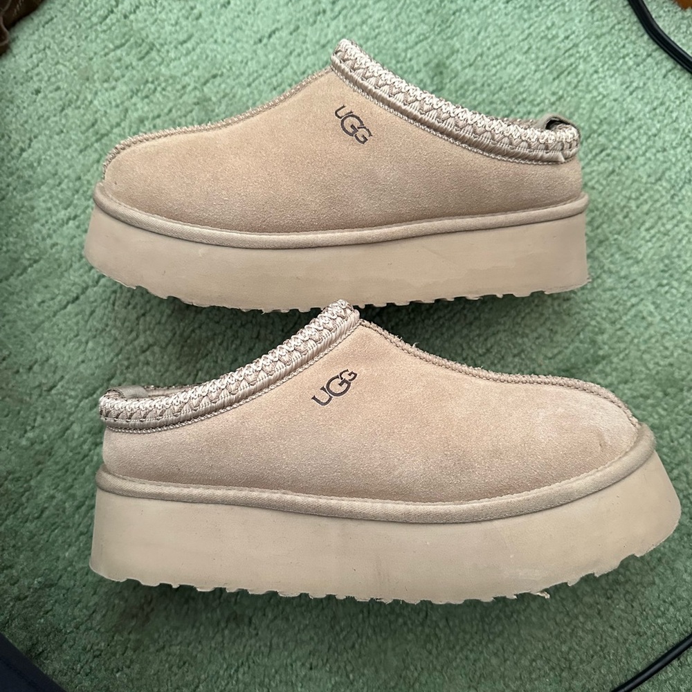Ugg Tazz slipper